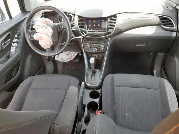 3GNCJLSB5LL224258 2020 CHEVROLET TRAX - Image 8