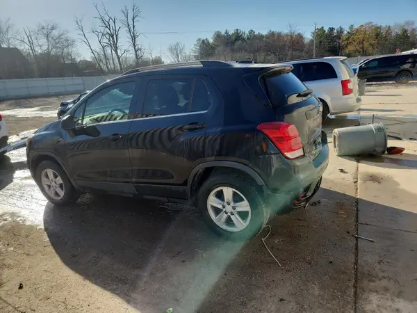 3GNCJLSB5LL230626 2020 CHEVROLET TRAX - Image 2