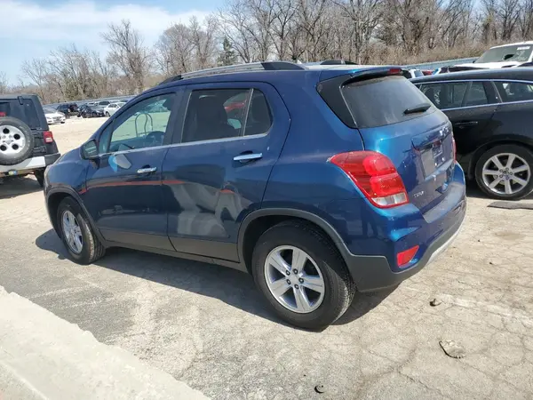 3GNCJLSB5LL233042 2020 CHEVROLET TRAX - Image 2
