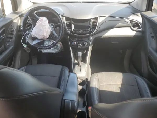 3GNCJLSB5LL233042 2020 CHEVROLET TRAX - Image 8