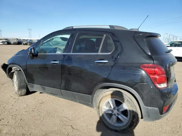 3GNCJLSB5LL248916 2020 CHEVROLET TRAX - Image 2