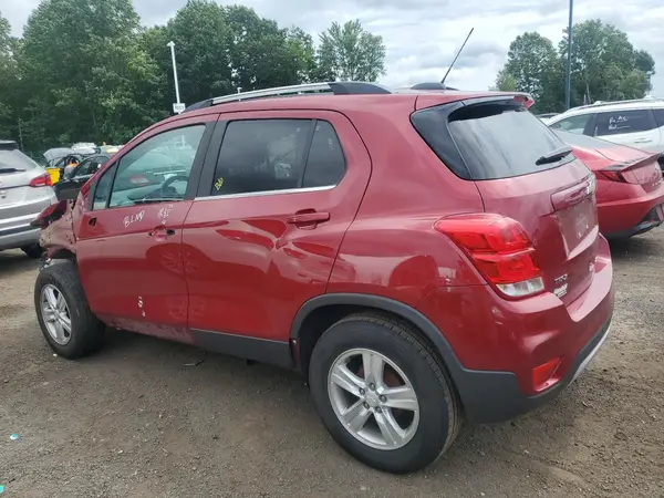 3GNCJLSB5LL250391 2020 CHEVROLET TRAX - Image 2