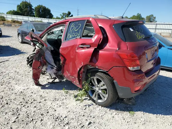 3GNCJLSB5LL251654 2020 CHEVROLET TRAX - Image 2