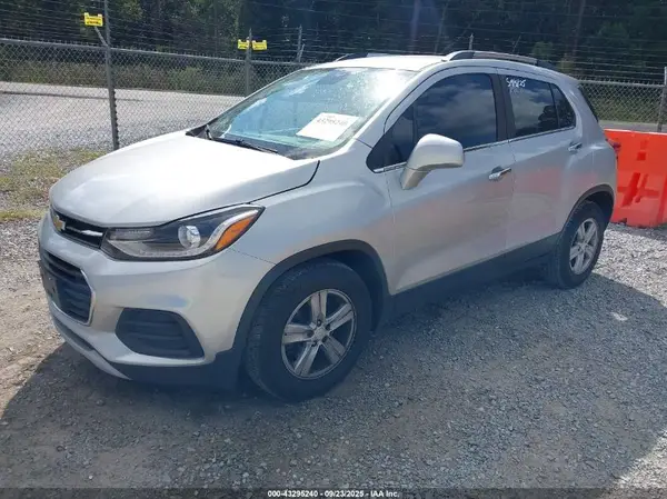3GNCJLSB5LL262024 2020 CHEVROLET TRAX - Image 2