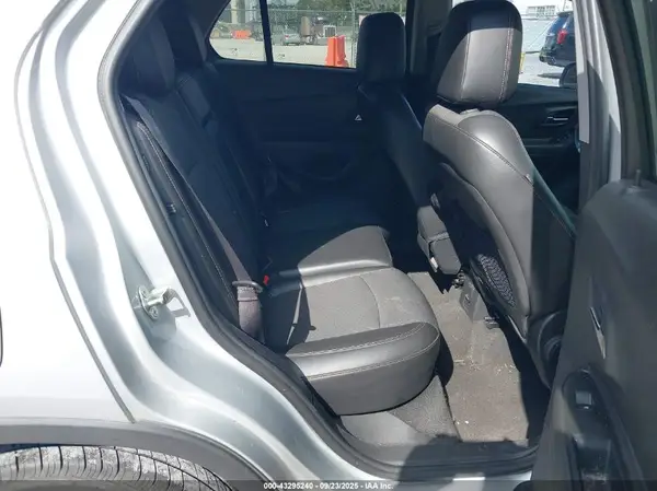3GNCJLSB5LL262024 2020 CHEVROLET TRAX - Image 8