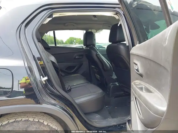 3GNCJLSB5LL301646 2020 CHEVROLET TRAX - Image 8
