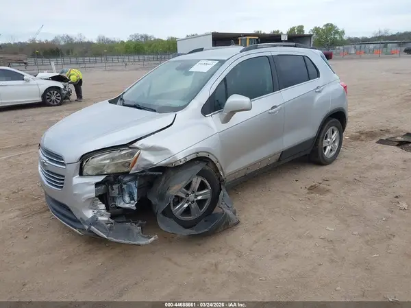 3GNCJLSB6GL186321 2016 CHEVROLET TRAX - Image 2