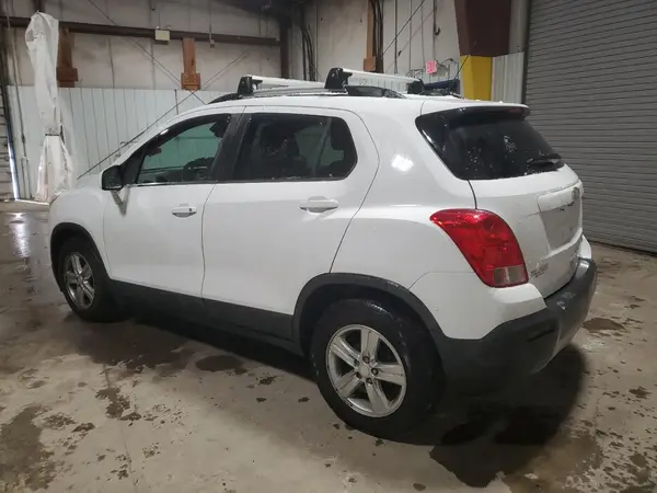 3GNCJLSB6GL230592 2016 CHEVROLET TRAX - Image 2