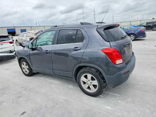 3GNCJLSB6GL247702 2016 CHEVROLET TRAX - Image 2