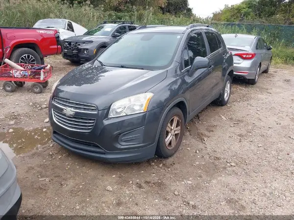 3GNCJLSB6GL263589 2016 CHEVROLET TRAX - Image 2