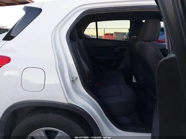 3GNCJLSB6GL276486 2016 CHEVROLET TRAX - Image 8