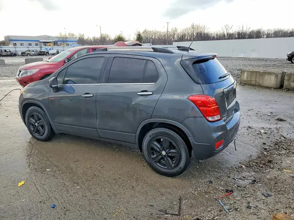 3GNCJLSB6HL171013 2017 CHEVROLET TRAX - Image 2