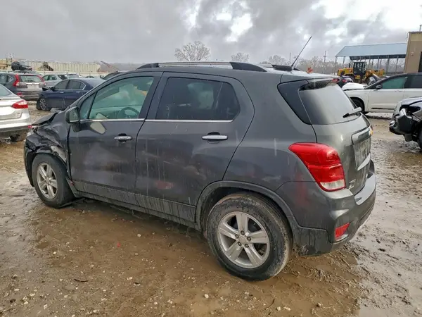 3GNCJLSB6HL172453 2017 CHEVROLET TRAX - Image 2