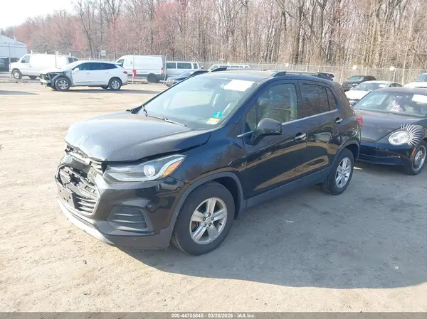 3GNCJLSB6HL182612 2017 CHEVROLET TRAX - Image 2