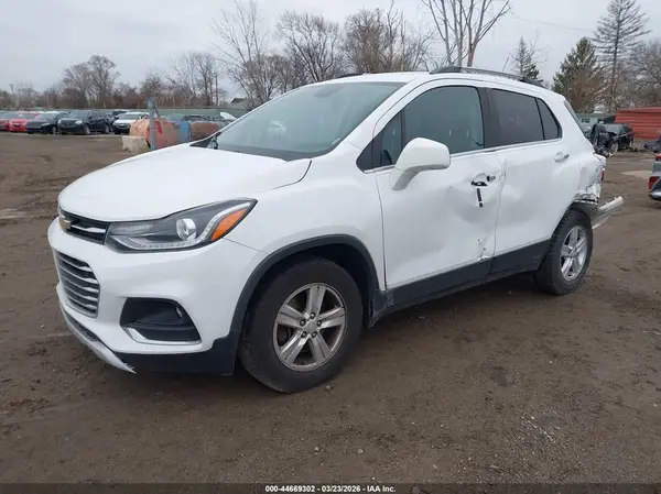 3GNCJLSB6HL197403 2017 CHEVROLET TRAX - Image 2