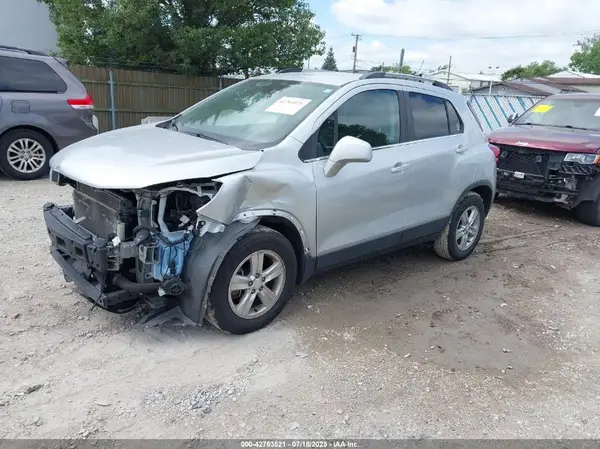 3GNCJLSB6HL217620 2017 CHEVROLET TRAX - Image 2