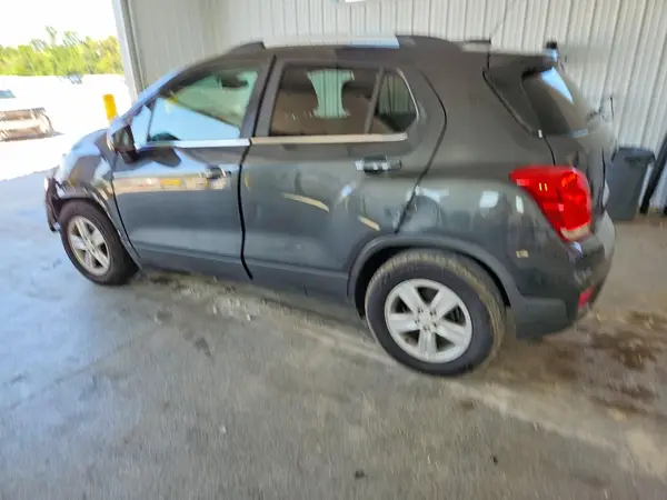 3GNCJLSB6HL218783 2017 CHEVROLET TRAX - Image 2