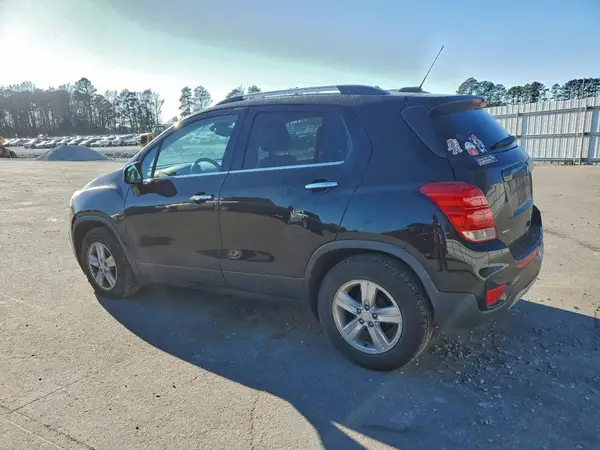 3GNCJLSB6HL251332 2017 CHEVROLET TRAX - Image 2