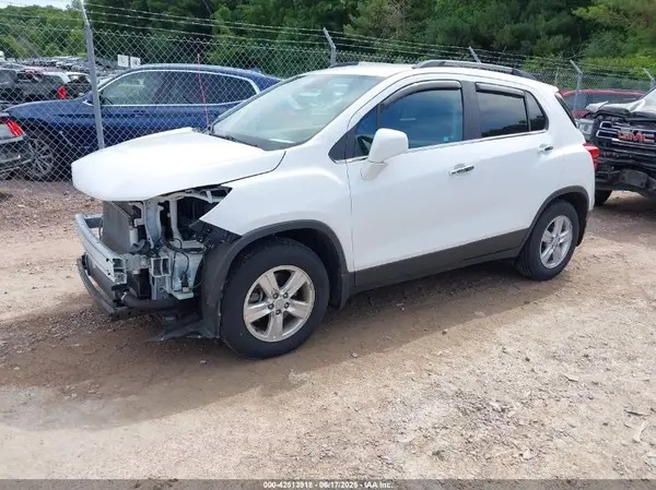 3GNCJLSB6HL262346 2017 CHEVROLET TRAX - Image 2