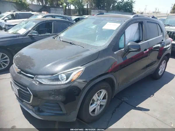 3GNCJLSB6HL266428 2017 CHEVROLET TRAX - Image 2