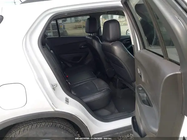 3GNCJLSB6HL278773 2017 CHEVROLET TRAX - Image 8
