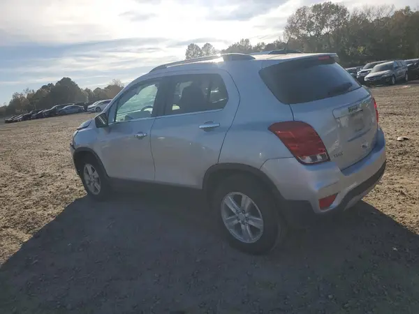 3GNCJLSB6HL287375 2017 CHEVROLET TRAX - Image 2