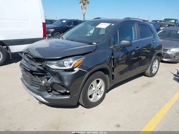 3GNCJLSB6HL288106 2017 CHEVROLET TRAX - Image 2