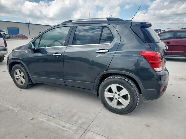3GNCJLSB6JL166058 2018 CHEVROLET TRAX - Image 2