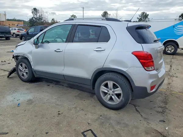 3GNCJLSB6JL171342 2018 CHEVROLET TRAX - Image 2