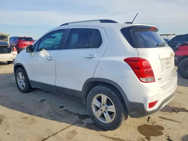 3GNCJLSB6JL220913 2018 CHEVROLET TRAX - Image 2