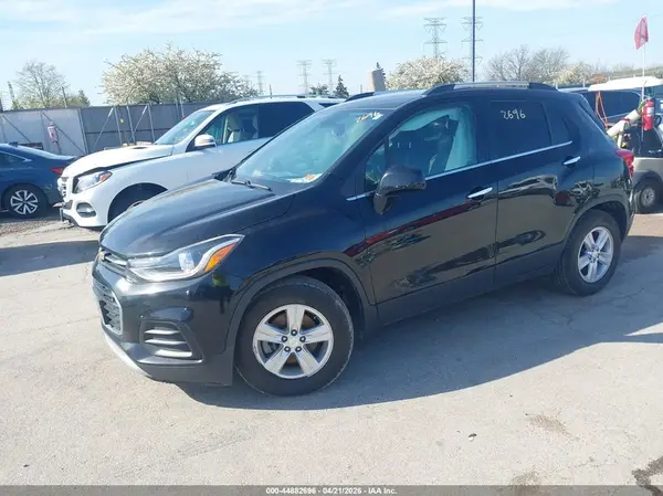 3GNCJLSB6JL279671 2018 CHEVROLET TRAX - Image 2