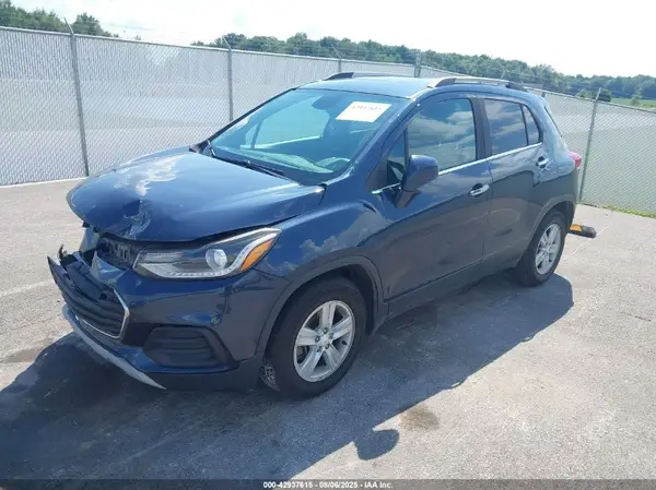 3GNCJLSB6JL289858 2018 CHEVROLET TRAX - Image 2