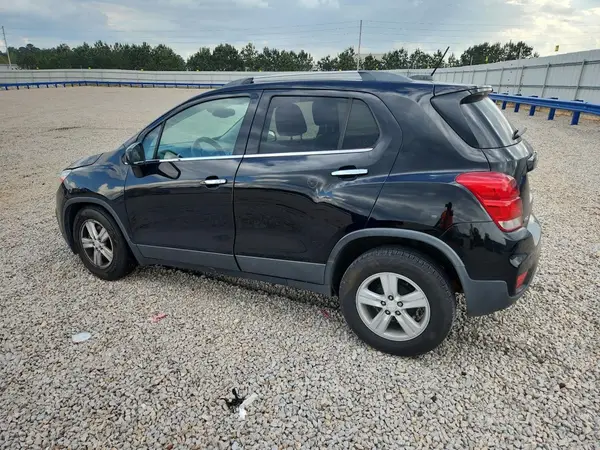 3GNCJLSB6JL306626 2018 CHEVROLET TRAX - Image 2