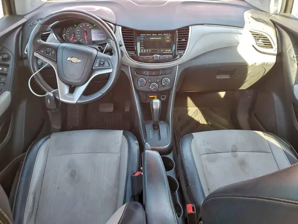 3GNCJLSB6JL333860 2018 CHEVROLET TRAX - Image 8