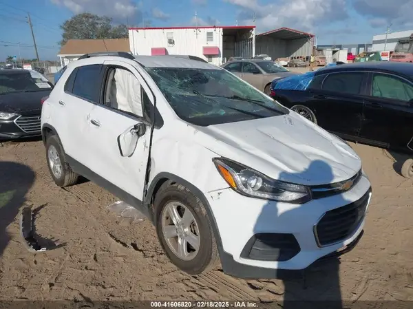 3GNCJLSB6JL359861 2018 CHEVROLET TRAX - Image 1