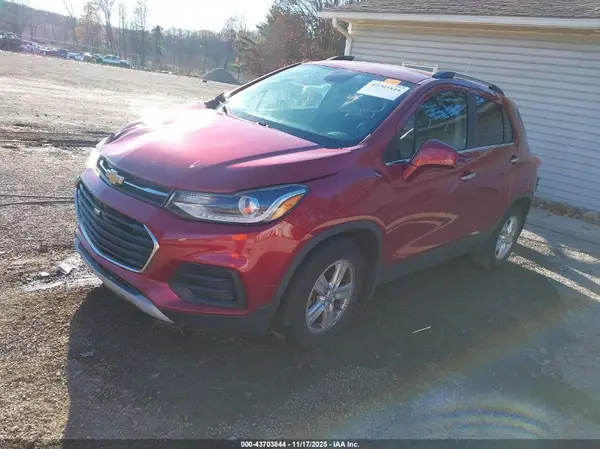 3GNCJLSB6JL367071 2018 CHEVROLET TRAX - Image 2