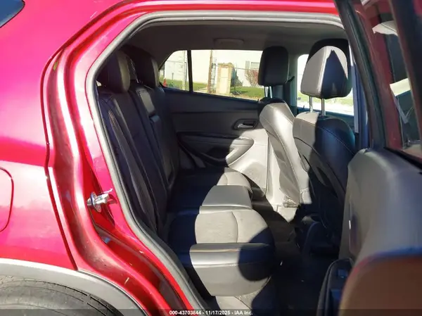 3GNCJLSB6JL367071 2018 CHEVROLET TRAX - Image 8