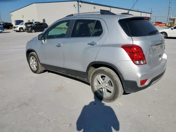 3GNCJLSB6JL375509 2018 CHEVROLET TRAX - Image 2