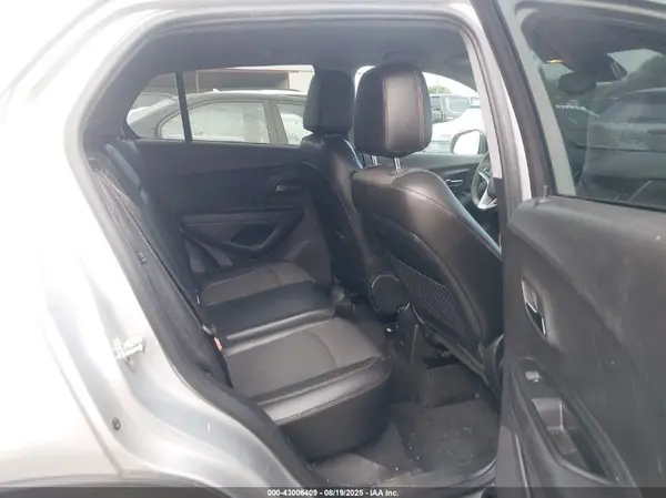 3GNCJLSB6JL385439 2018 CHEVROLET TRAX - Image 8