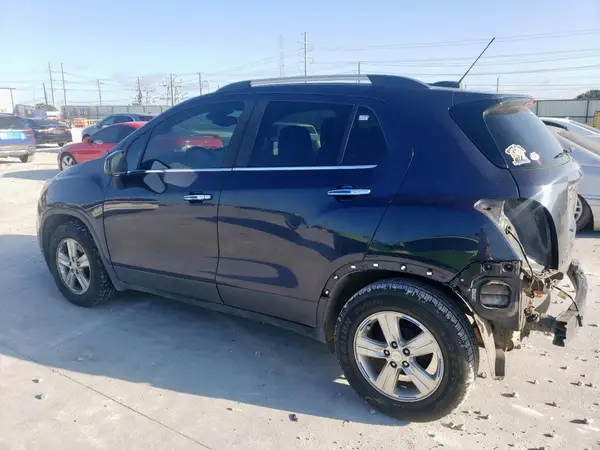 3GNCJLSB6JL417211 2018 CHEVROLET TRAX - Image 2