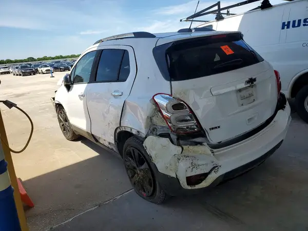 3GNCJLSB6KL109506 2019 CHEVROLET TRAX - Image 2