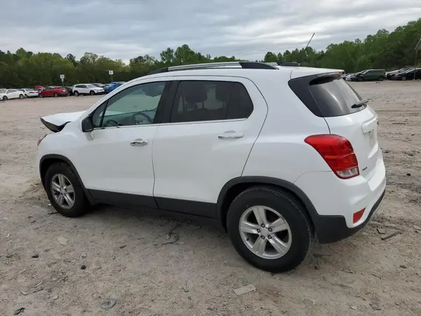 3GNCJLSB6KL112504 2019 CHEVROLET TRAX - Image 2