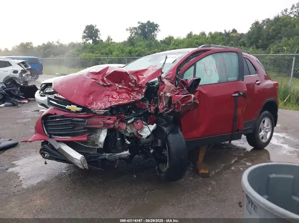3GNCJLSB6KL132445 2019 CHEVROLET TRAX - Image 2