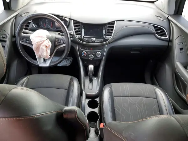3GNCJLSB6KL151089 2019 CHEVROLET TRAX - Image 8