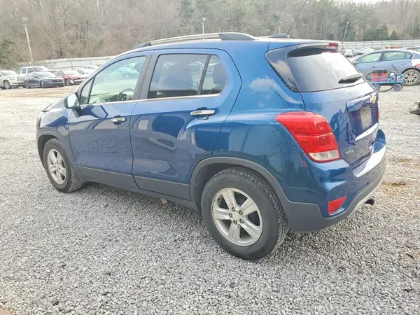 3GNCJLSB6KL155983 2019 CHEVROLET TRAX - Image 2