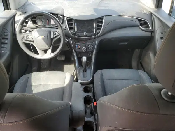 3GNCJLSB6KL165784 2019 CHEVROLET TRAX - Image 8