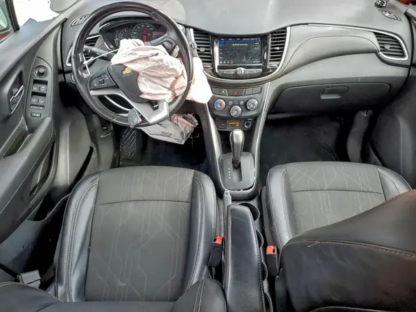 3GNCJLSB6KL238457 2019 CHEVROLET TRAX - Image 8