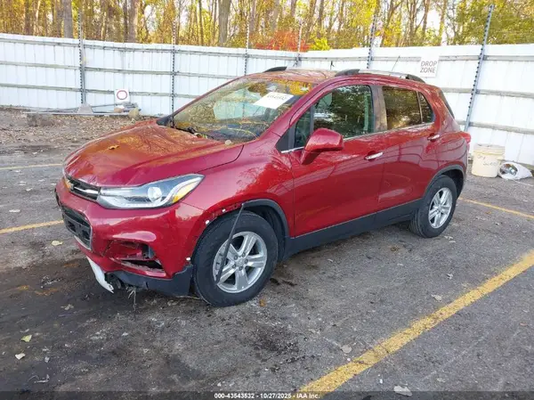 3GNCJLSB6KL241021 2019 CHEVROLET TRAX - Image 2