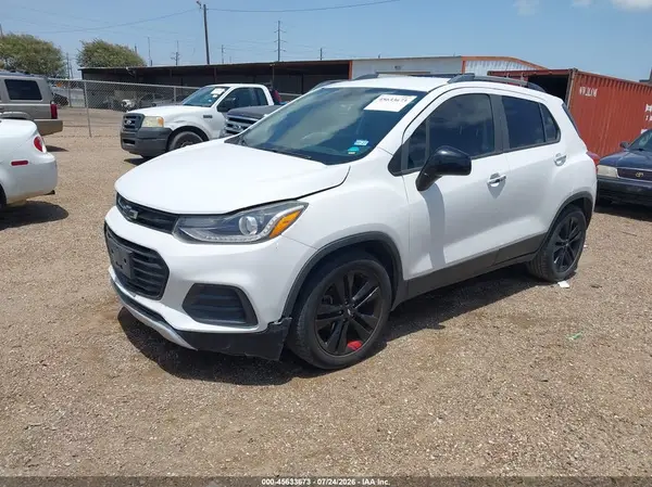 3GNCJLSB6KL243559 2019 CHEVROLET TRAX - Image 2