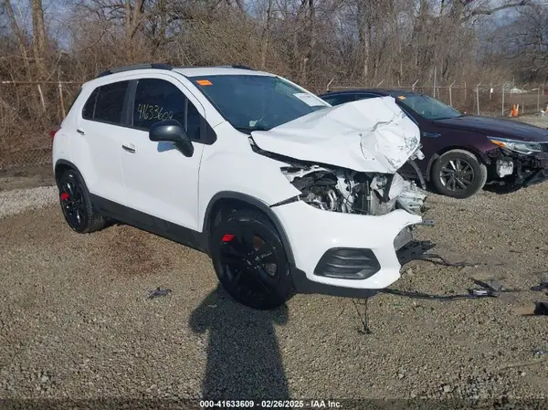 3GNCJLSB6KL265660 2019 CHEVROLET TRAX - Image 1